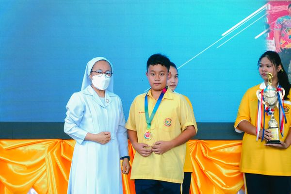 โรงเรียนปรีชานุศาสน์