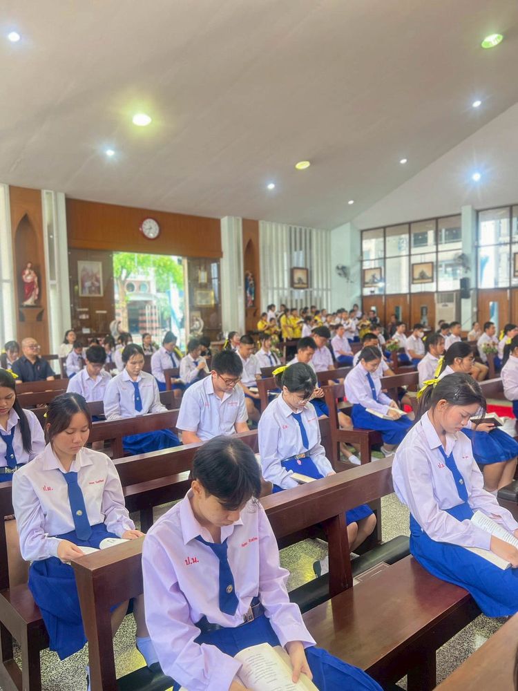 โรงเรียนปรีชานุศาสน์