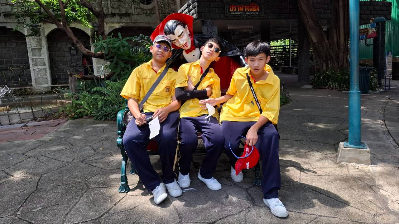 โรงเรียนปรีชานุศาสน์