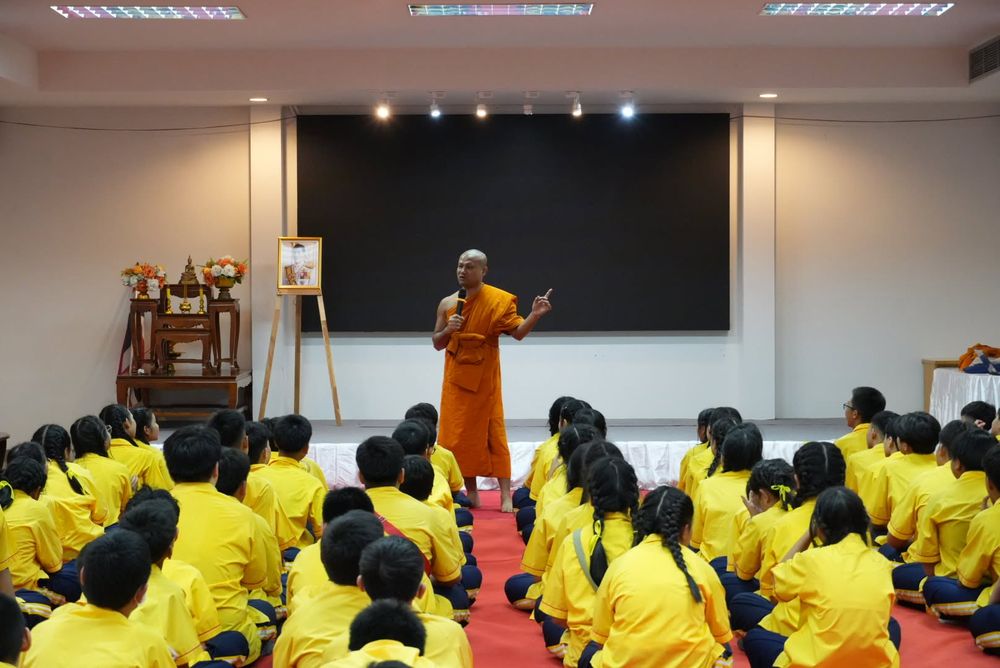 โรงเรียนปรีชานุศาสน์