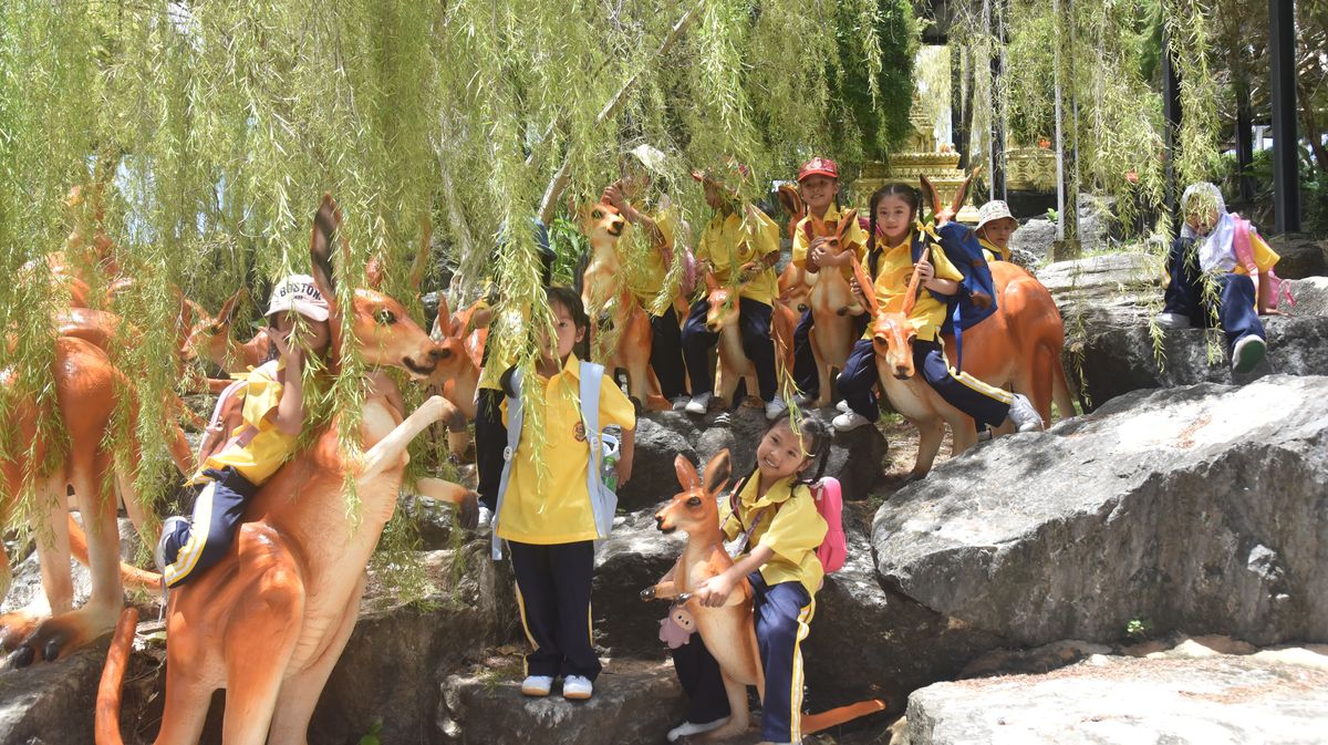 โรงเรียนปรีชานุศาสน์