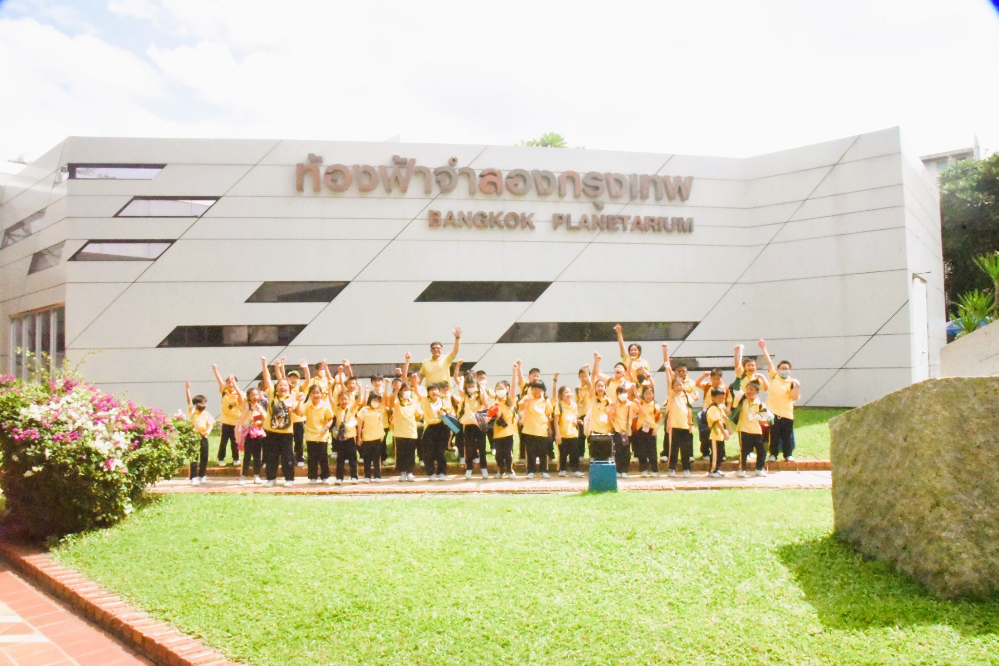 โรงเรียนปรีชานุศาสน์