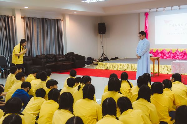 โรงเรียนปรีชานุศาสน์