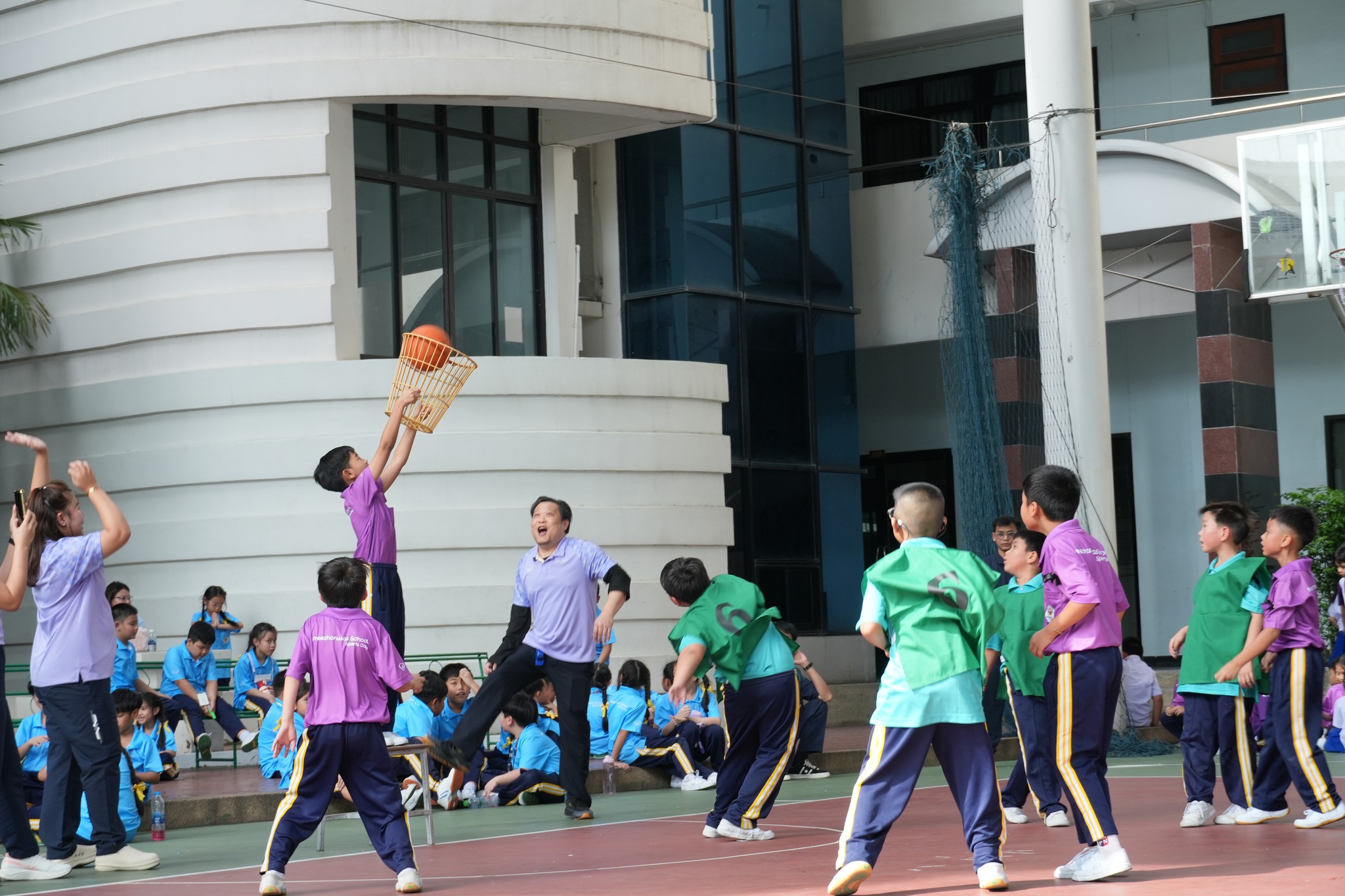 โรงเรียนปรีชานุศาสน์