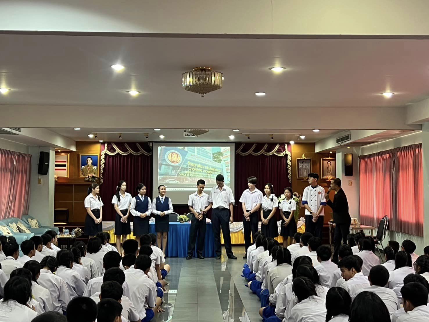 โรงเรียนปรีชานุศาสน์
