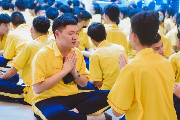 โรงเรียนปรีชานุศาสน์