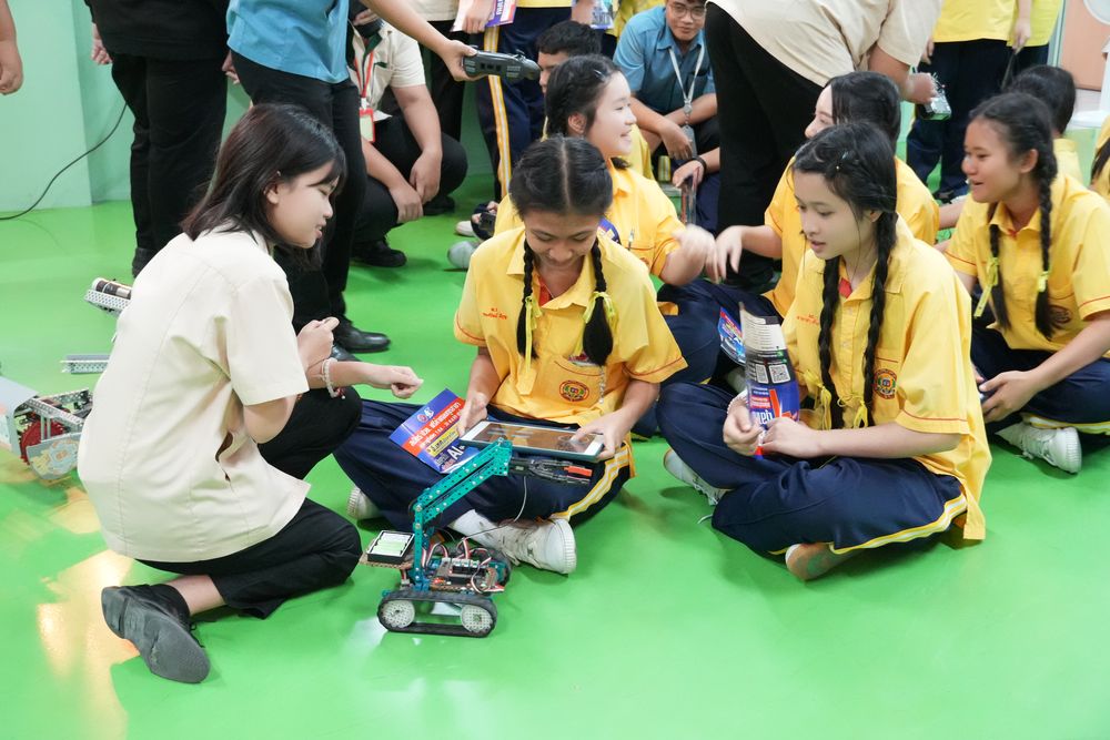 โรงเรียนปรีชานุศาสน์