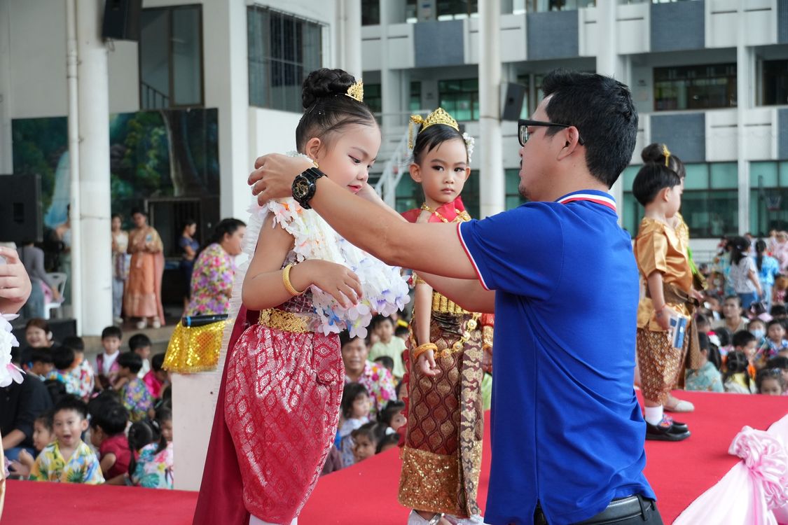 โรงเรียนปรีชานุศาสน์