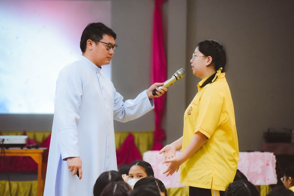 โรงเรียนปรีชานุศาสน์