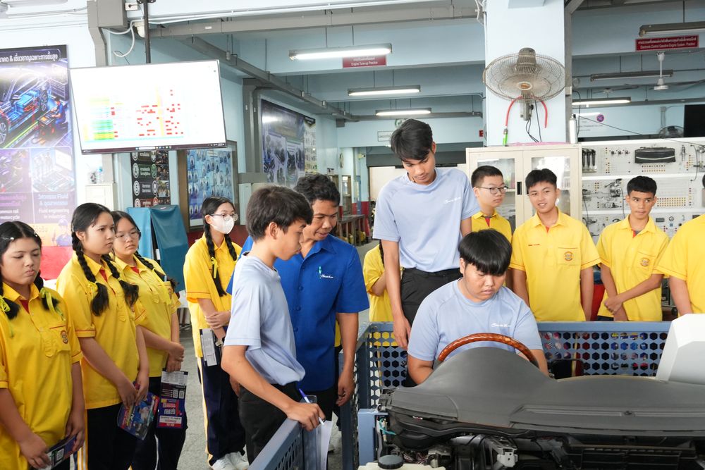 โรงเรียนปรีชานุศาสน์