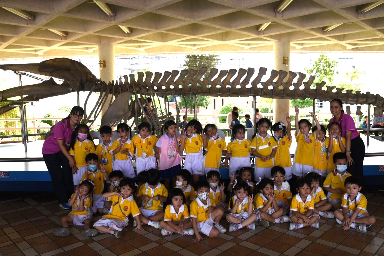 โรงเรียนปรีชานุศาสน์