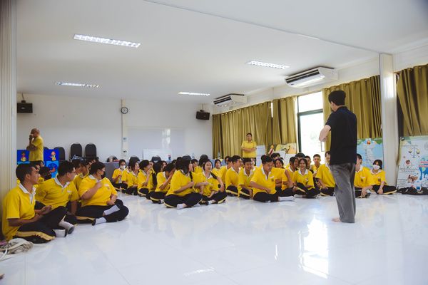 โรงเรียนปรีชานุศาสน์