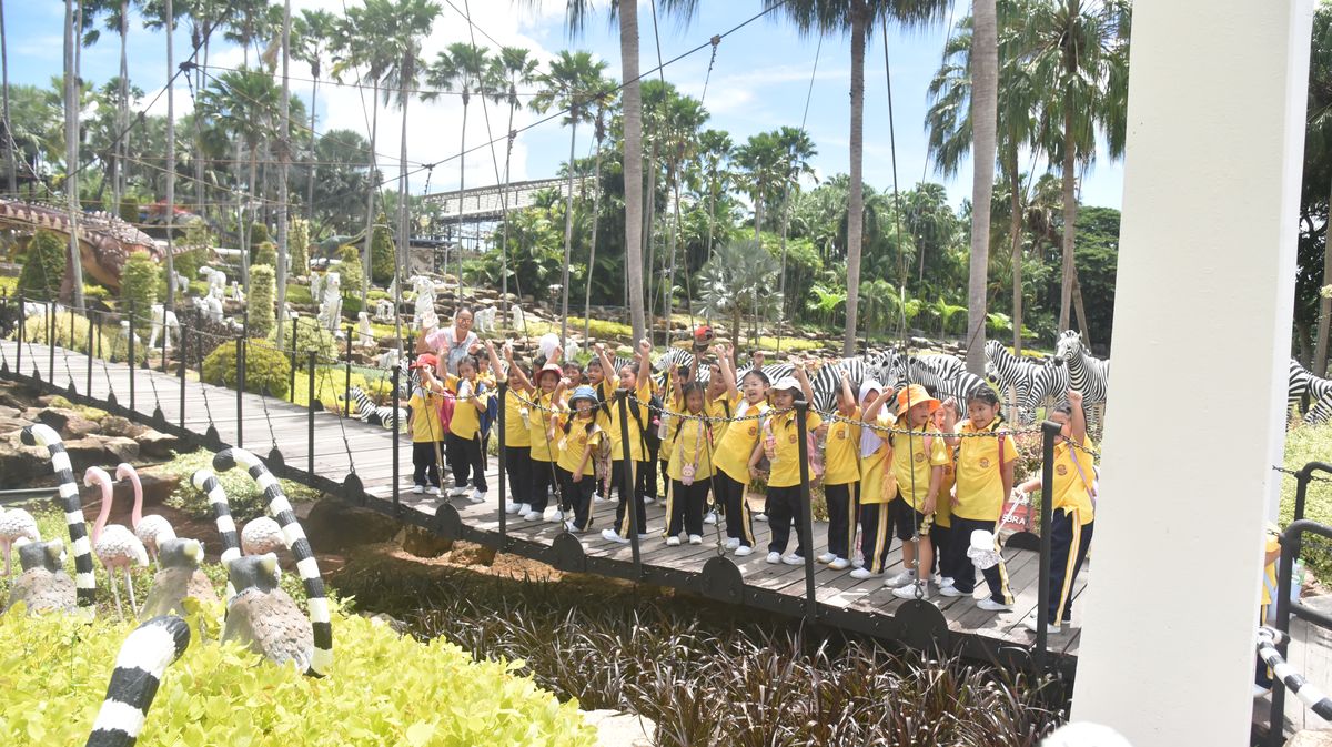 โรงเรียนปรีชานุศาสน์