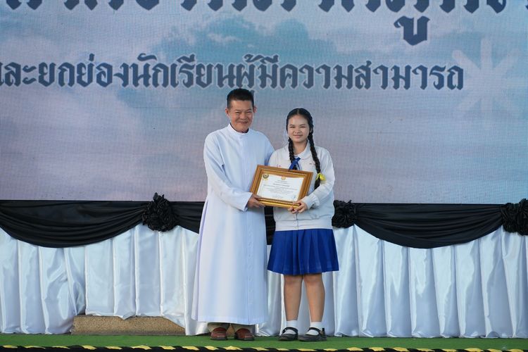 โรงเรียนปรีชานุศาสน์