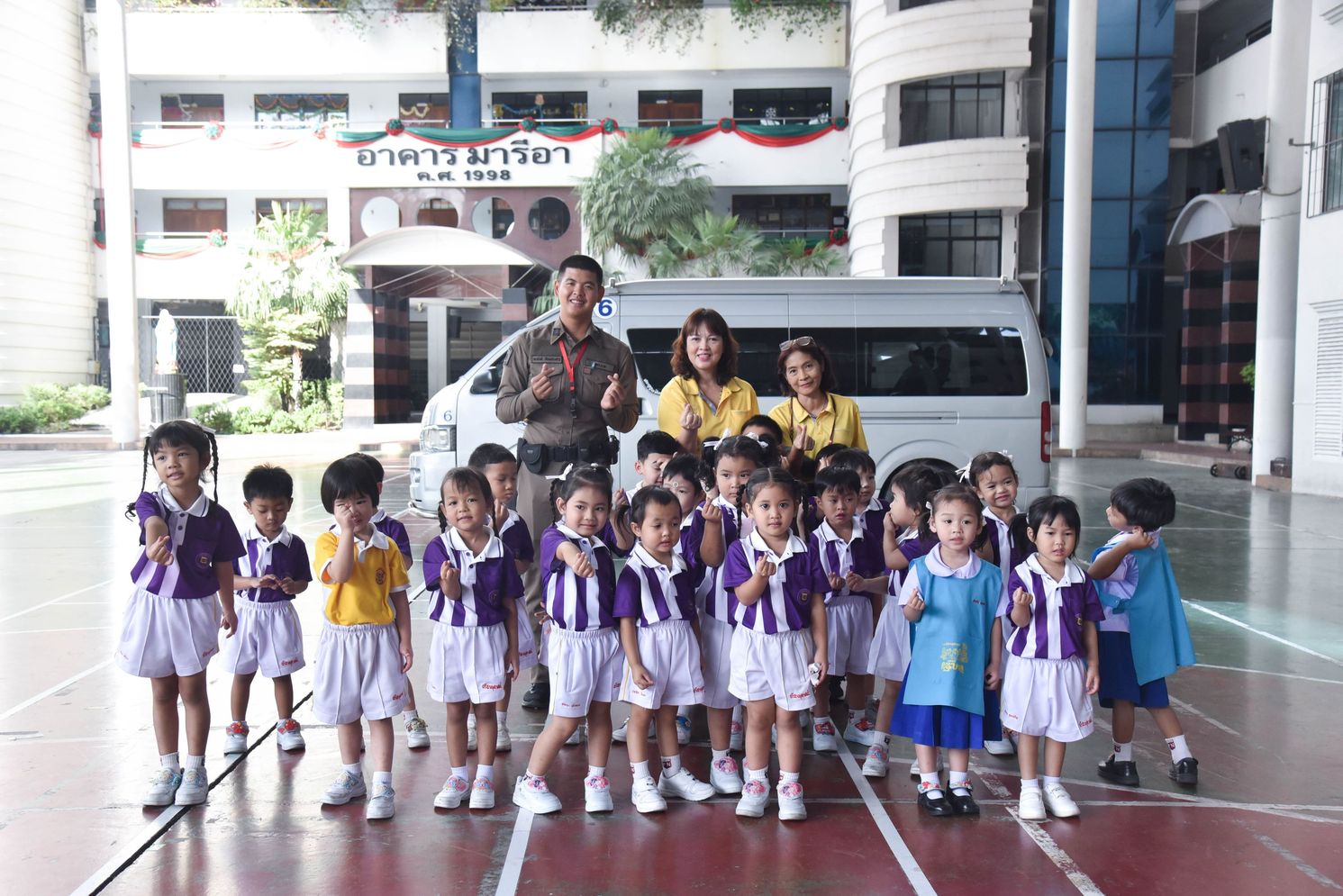 โรงเรียนปรีชานุศาสน์