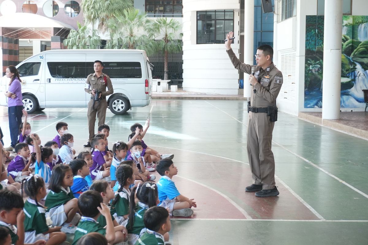 โรงเรียนปรีชานุศาสน์
