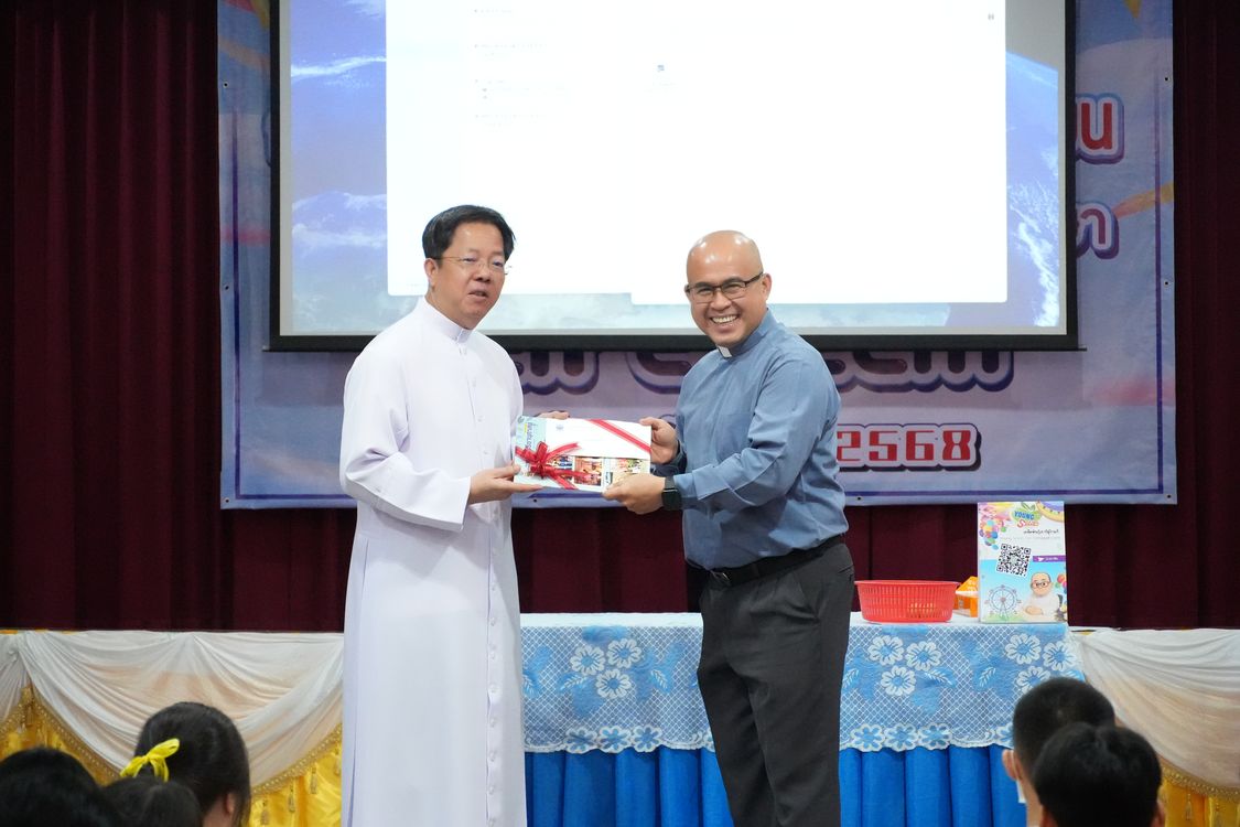 โรงเรียนปรีชานุศาสน์