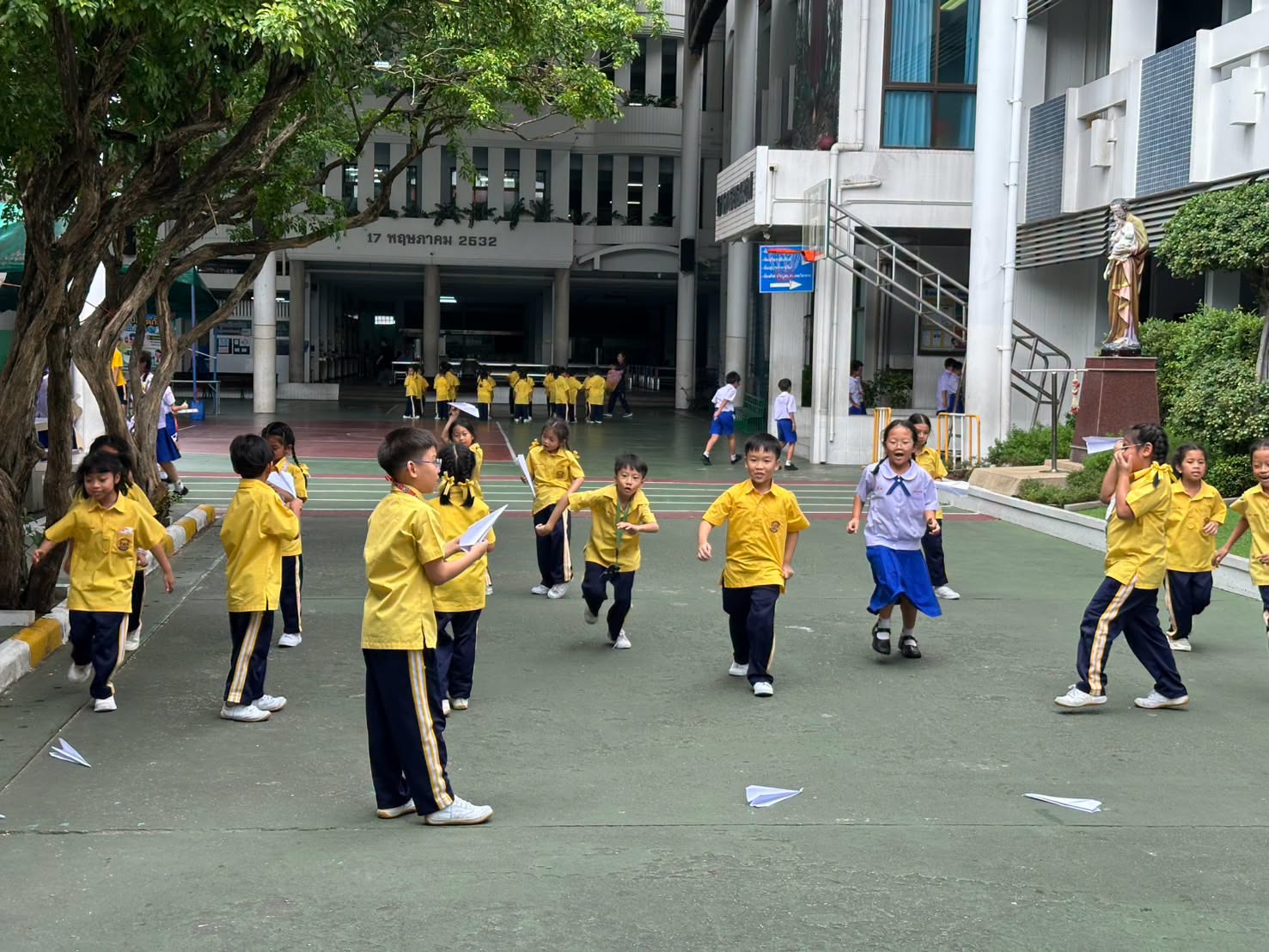 โรงเรียนปรีชานุศาสน์