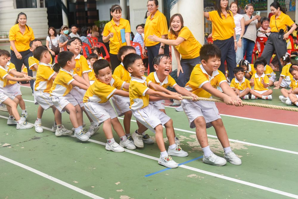 โรงเรียนปรีชานุศาสน์