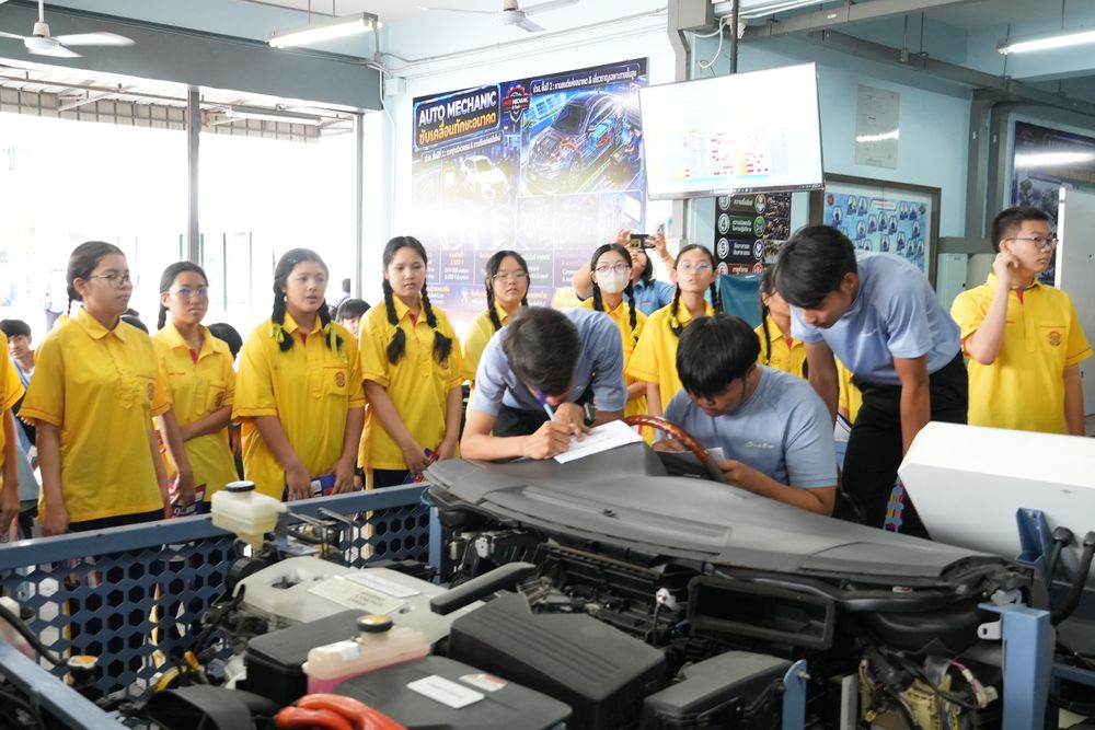 โรงเรียนปรีชานุศาสน์