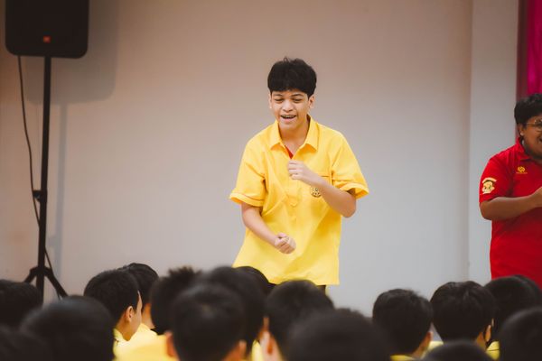 โรงเรียนปรีชานุศาสน์