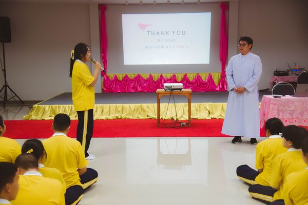 โรงเรียนปรีชานุศาสน์