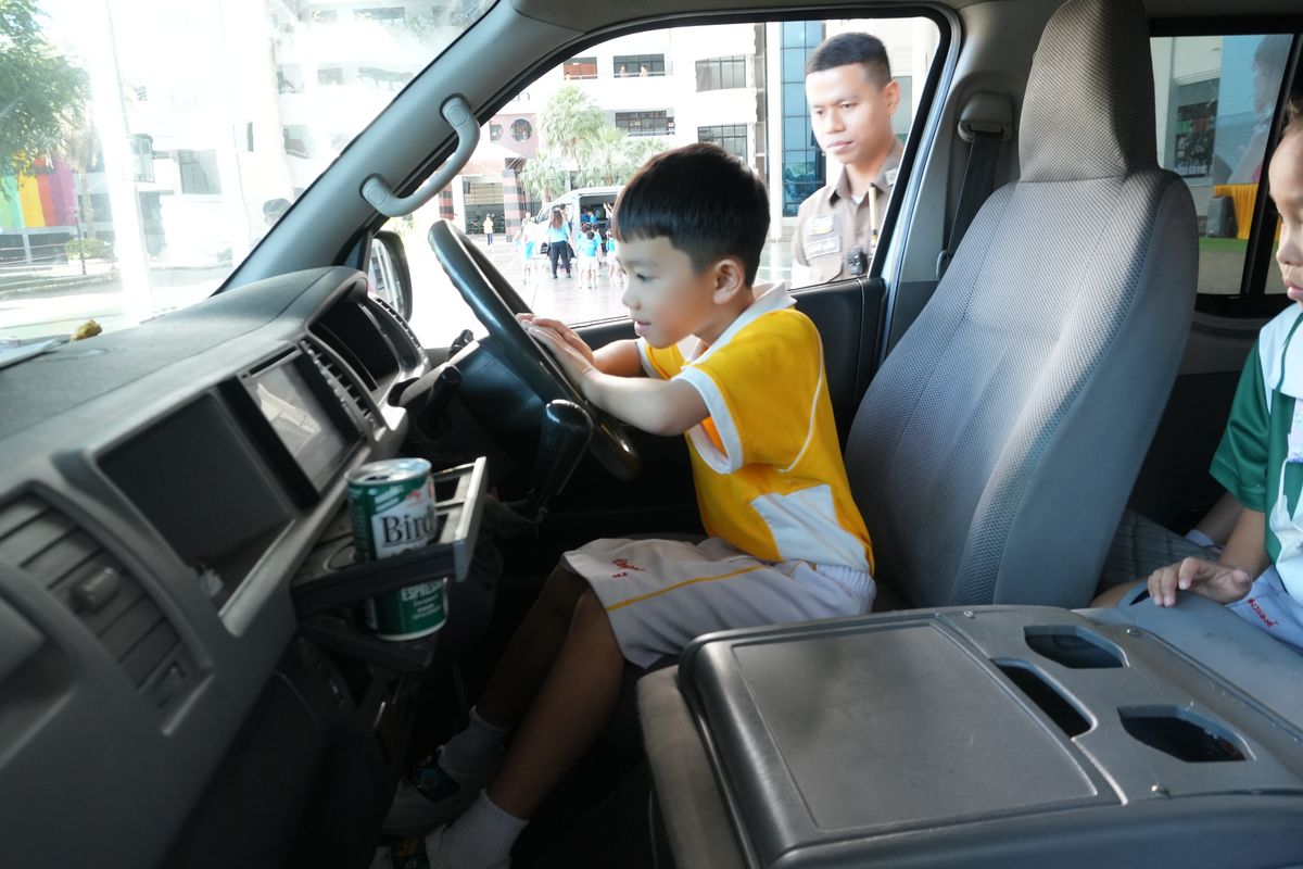 โรงเรียนปรีชานุศาสน์