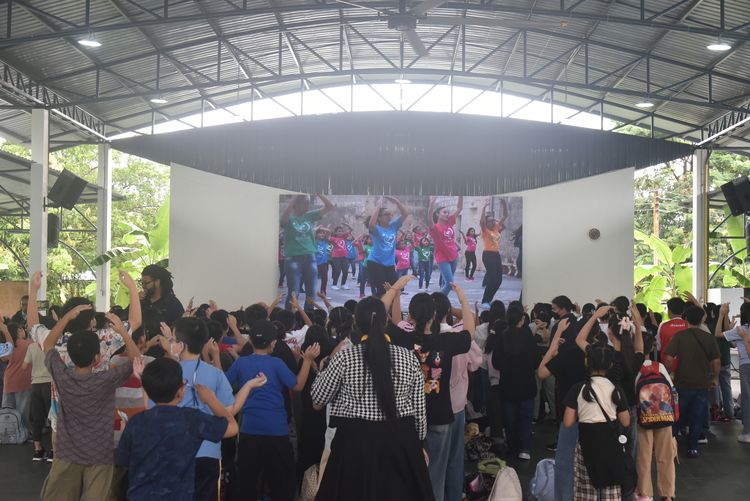 โรงเรียนปรีชานุศาสน์