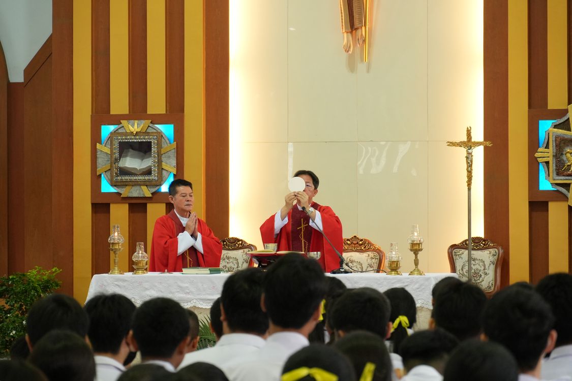โรงเรียนปรีชานุศาสน์